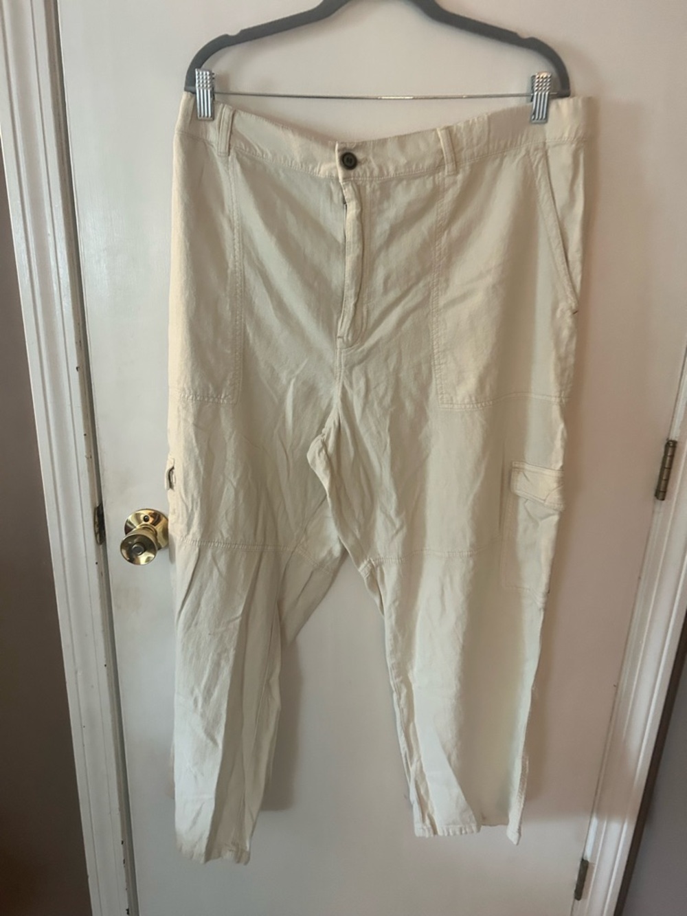 Pilcro Cream Wide-Leg Cargo Trousers